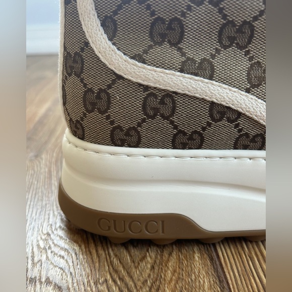 NEW GUCCI GG Monogram Beige Canvas High-Top Sneakers in Men's Size 9 - Picture 3 of 11